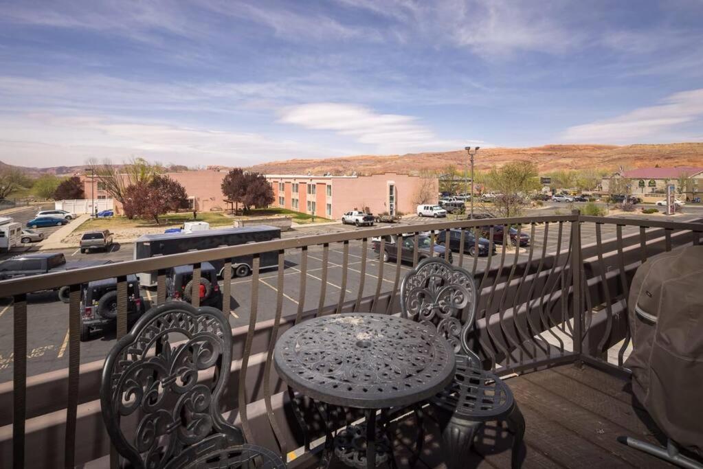 Luxury Downtown Rental - La Dolce Vita Villa #3 Moab Buitenkant foto